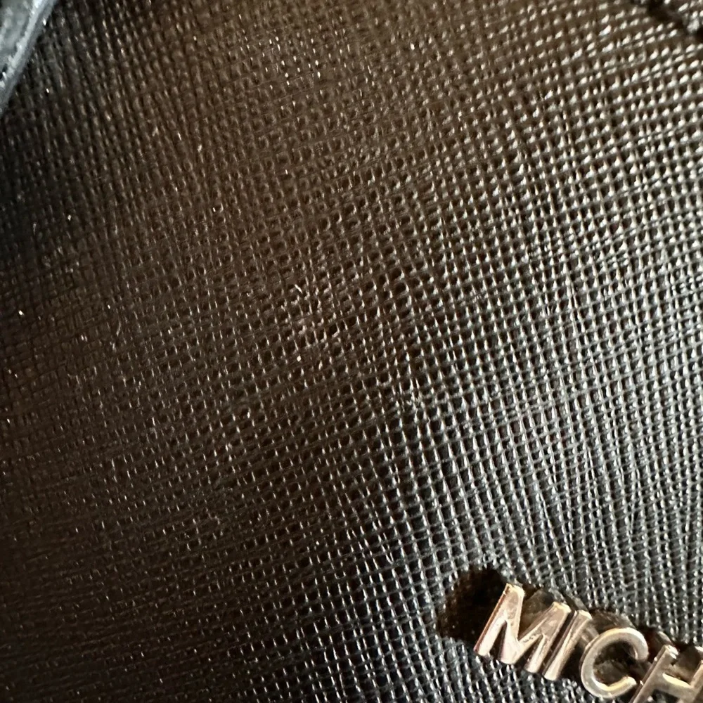 Michael Kors Jet Set East/West Saffiano Leather Tote Black/Silver - Picture 6 of 6